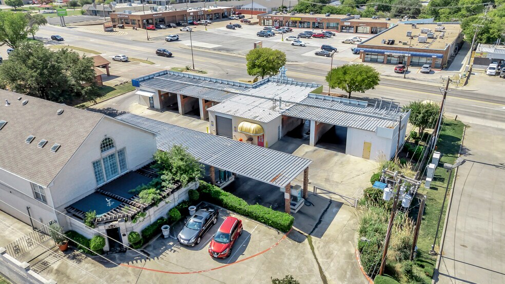 More Photos Of 504 N Euless Main St, Euless Carwash For Sale