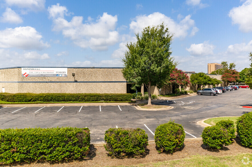 Primary Photo Of 4115 Freidrich Ln, Austin Flex For Lease