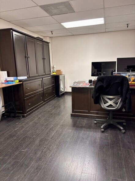 More Photos Of 4411 Rowland Ave, El Monte Distribution For Lease