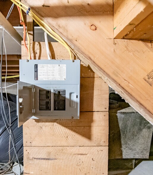 More Photos Of 420 Social St, Woonsocket Restaurant For Sale