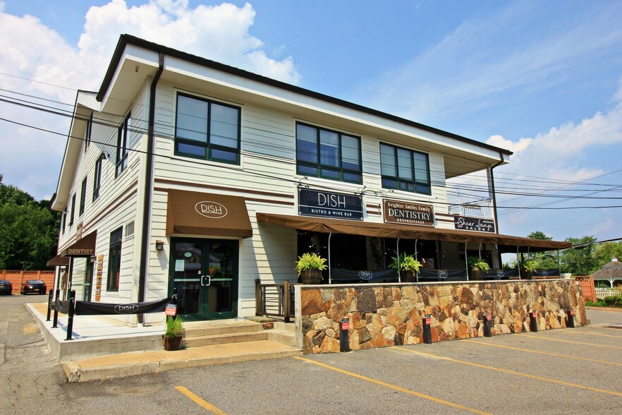 More Photos Of 947 S Lake Blvd, Mahopac Restaurant For Sale