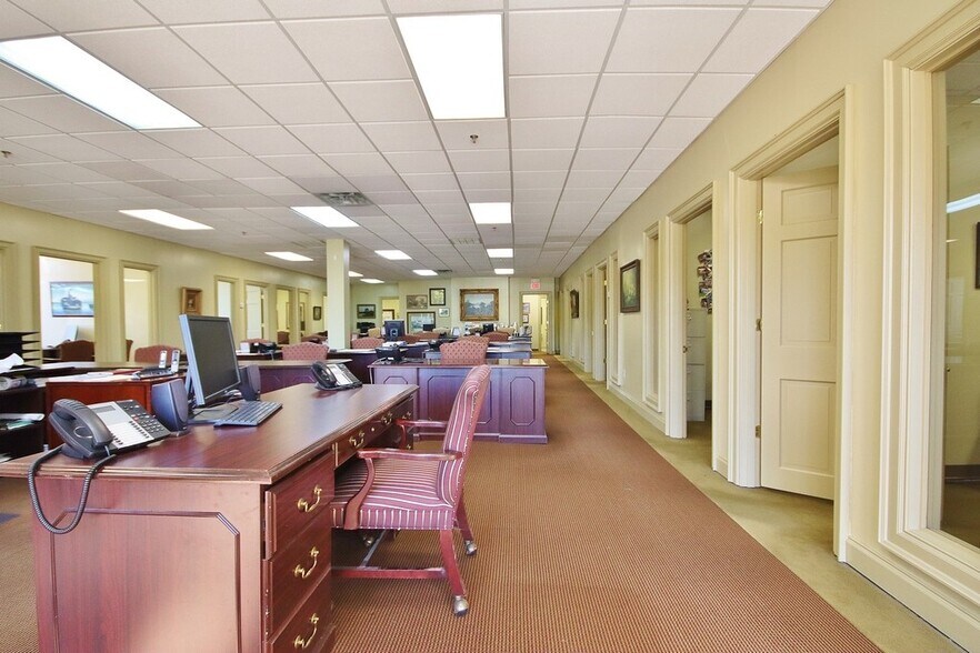 More Photos Of 5020 Route 9W, Newburgh Office For Lease