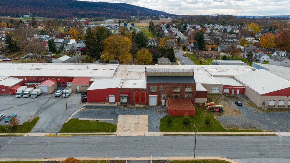 More Photos Of 30 N 3rd St, Womelsdorf Industrial For Sale