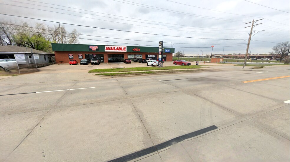 Primary Photo Of 1230-1280 24th Ave SW, Norman Freestanding For Lease