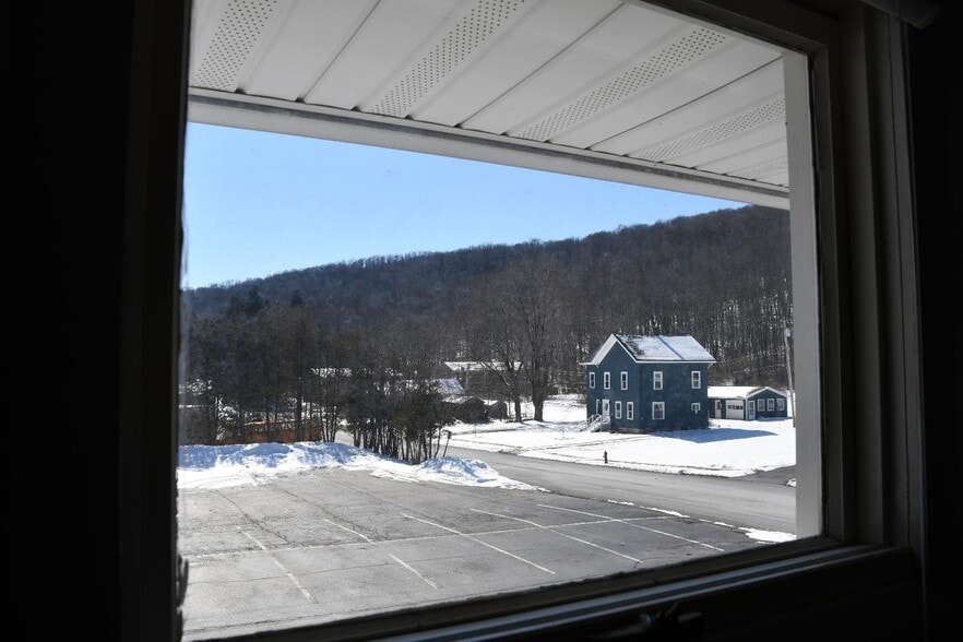 More Photos Of 107 Corona Ave, Groton Warehouse For Sale