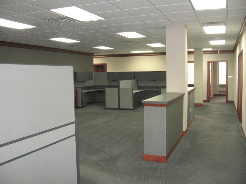 More Photos Of 151 S Rose St, Kalamazoo Medical For Sale