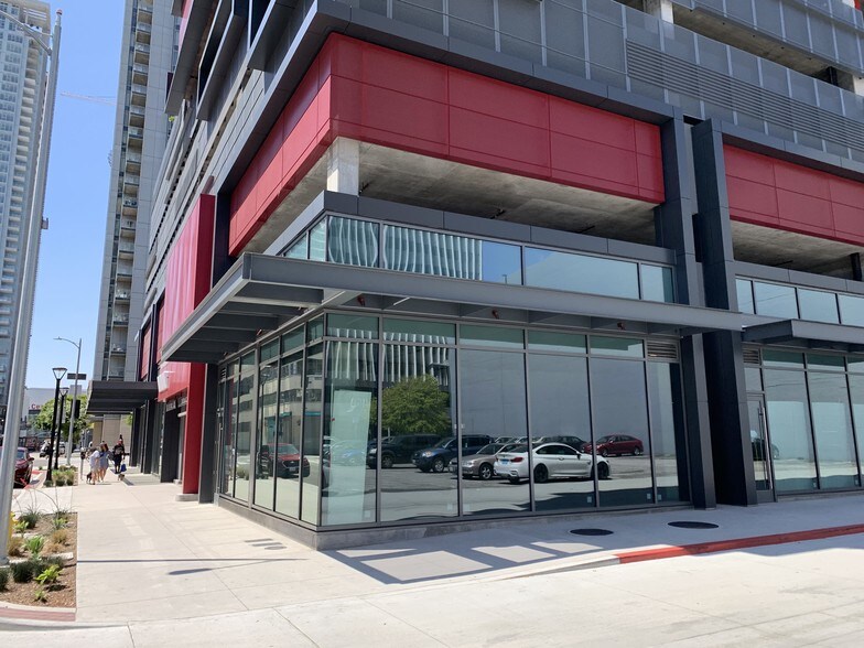 More Photos Of 1120 S Grand Ave, Los Angeles Apartments For Lease