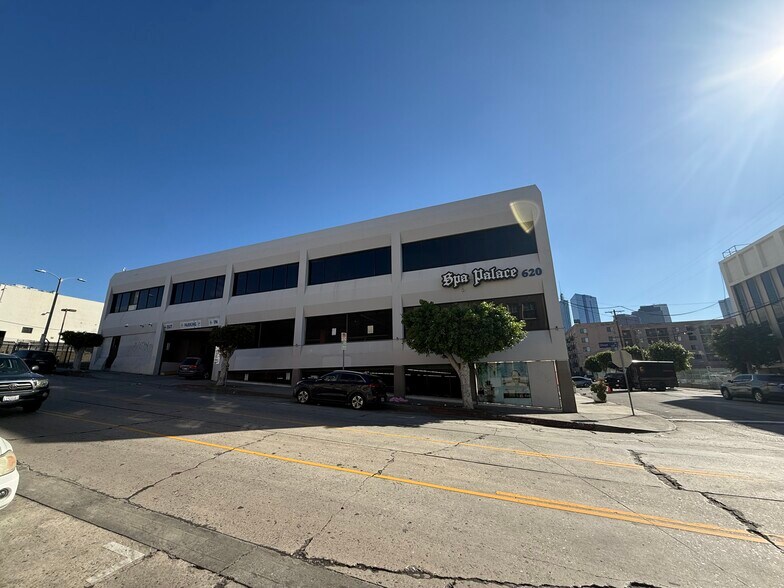 More Photos Of 620 S Union Ave, Los Angeles Storefront For Sale