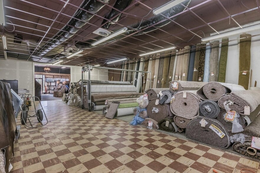 More Photos Of 322 Denrock Ave, Dalhart General Retail For Sale