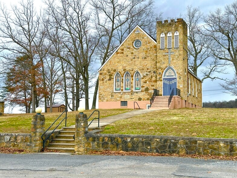 More Photos Of 13801 Oldtown Rd, Oldtown Religious Facility For Sale