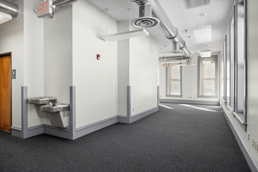 More Photos Of 2-4 W Ohio St, Butler Office For Sale