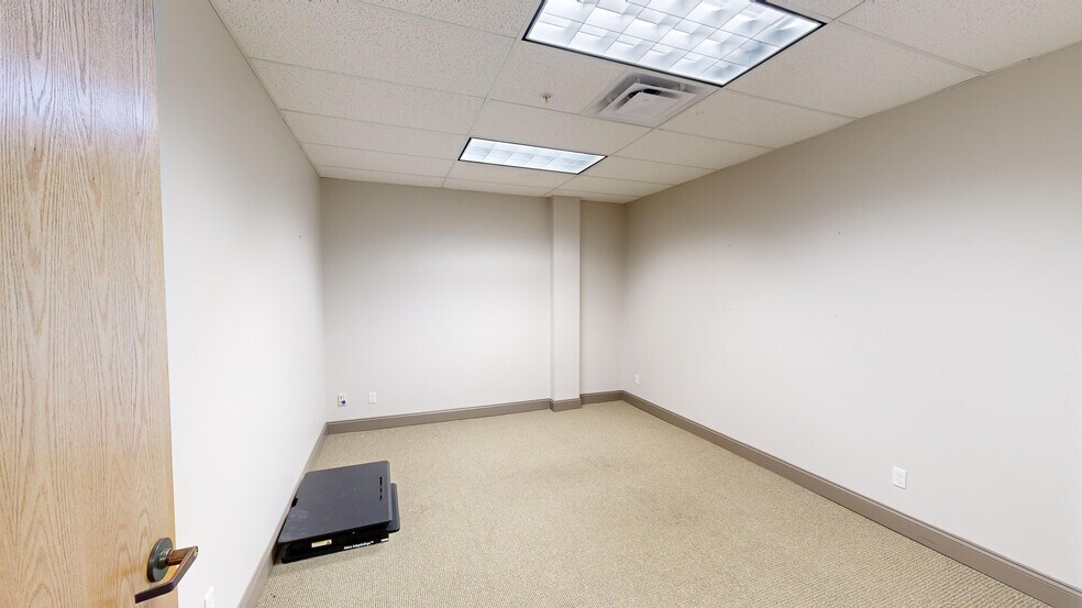 More Photos Of 11 South St, Glens Falls Office For Lease