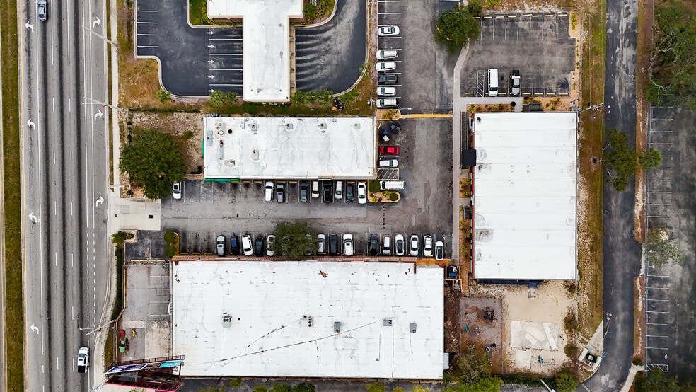 More Photos Of 6308 W Colonial Dr, Orlando Freestanding For Sale