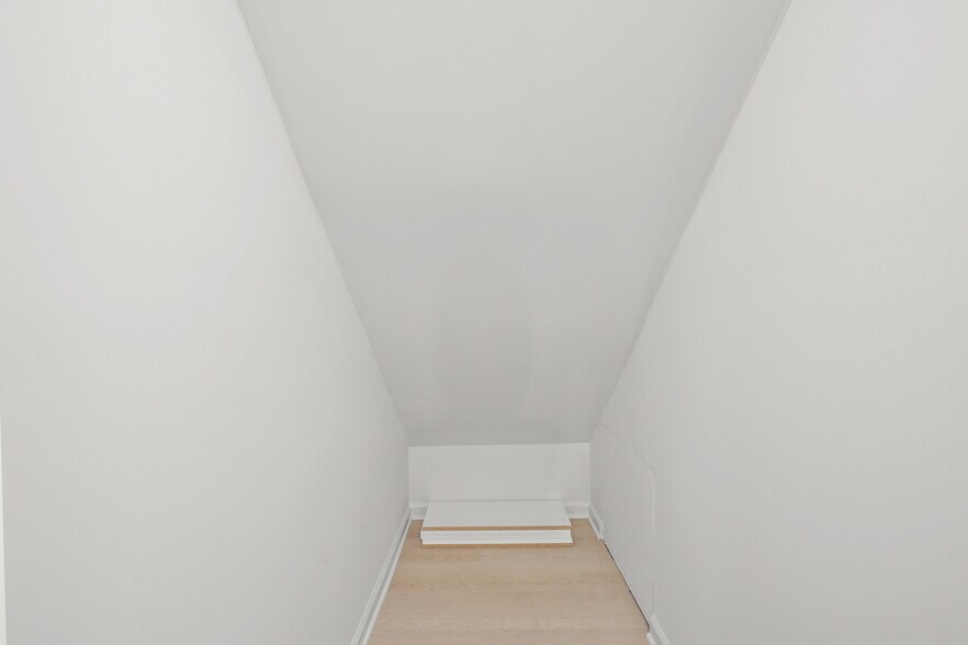 More Photos Of 617 Westmount Dr, West Hollywood Apartments For Sale