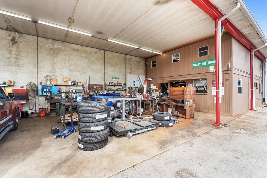 More Photos Of 105 NE 1st Rd, Homestead Industrial For Sale