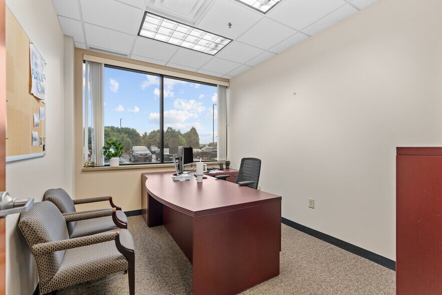 More Photos Of 2775 Blue Water Rd, Eagan Office For Sale