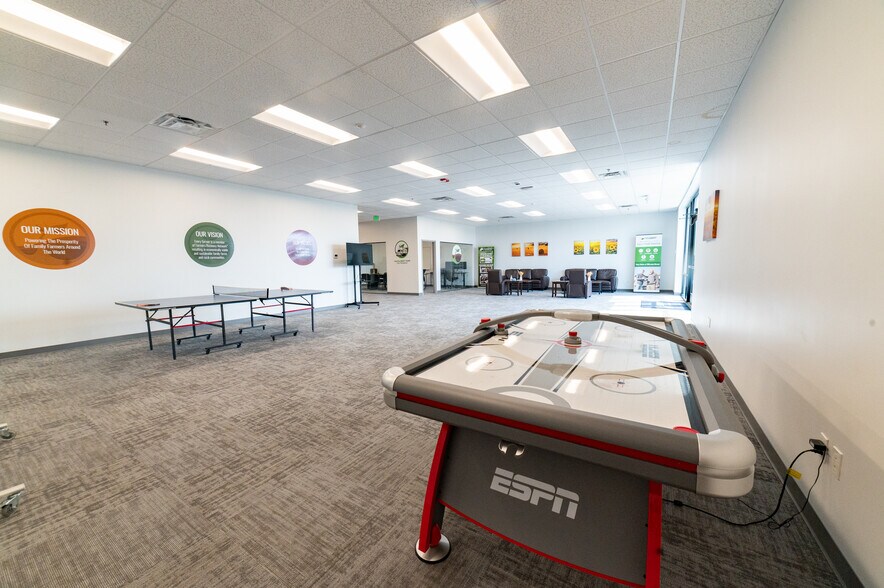 More Photos Of 22600 E I-76 Frontage Rd, Brighton Warehouse For Lease