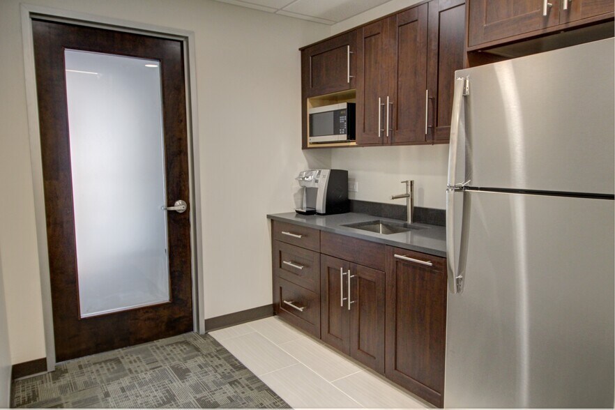 More Photos Of 3969 E Arapahoe Rd, Centennial Office For Sale