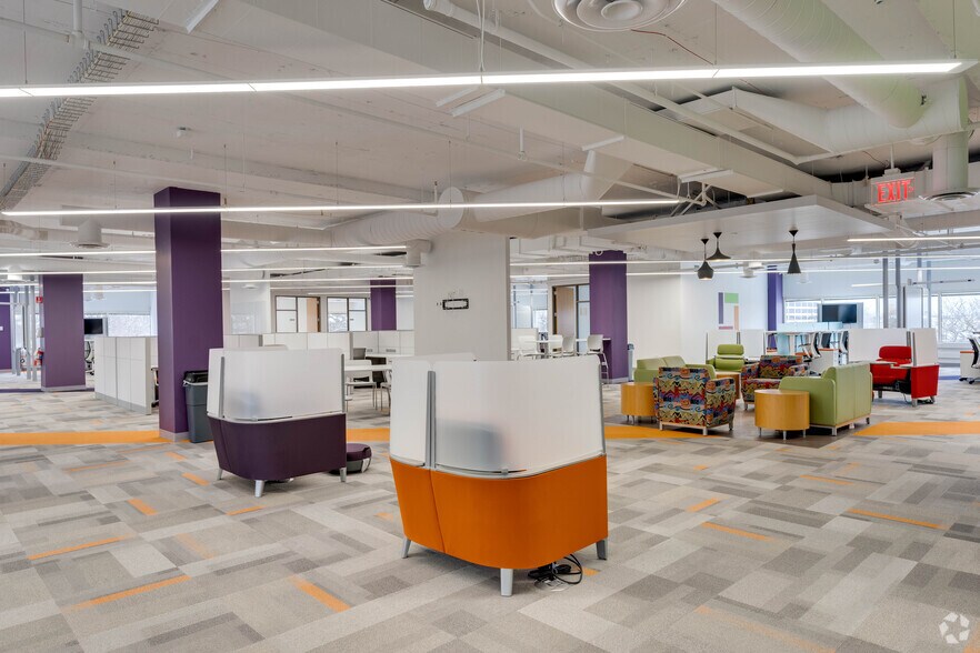 More Photos Of 1515 E Woodfield Rd, Schaumburg Unknown For Sale