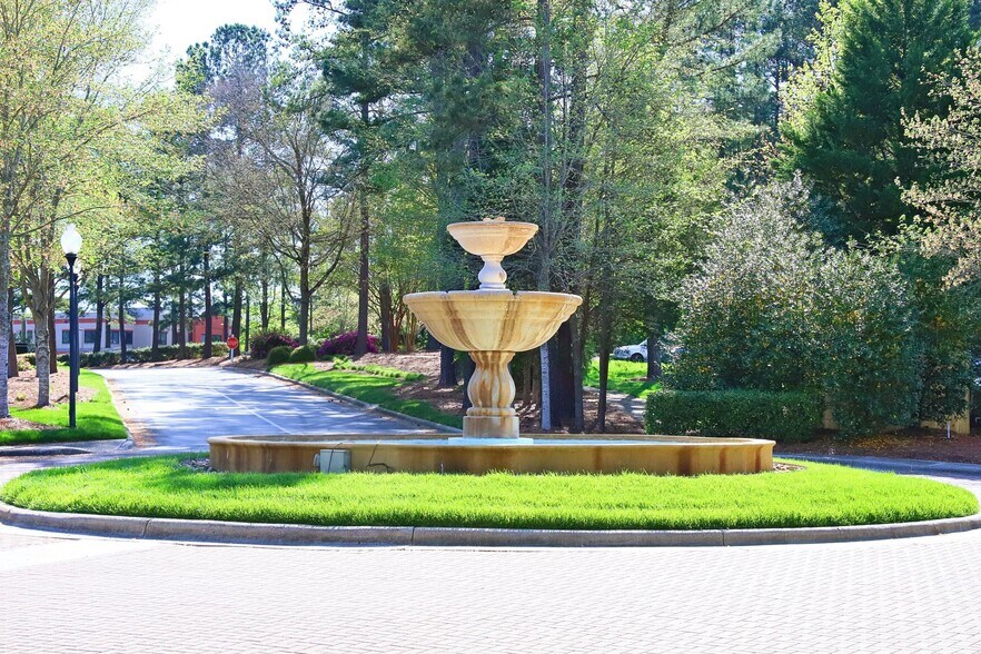 More Photos Of 77 Vilcom Center Dr, Chapel Hill Office For Lease