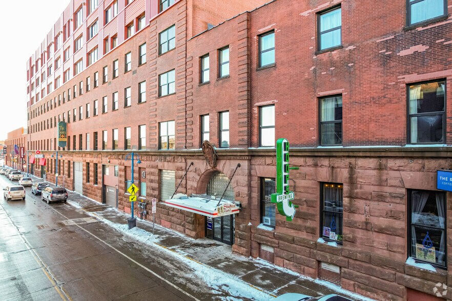 More Photos Of 325 S Lake Ave, Duluth Hotel For Lease
