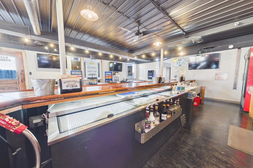 More Photos Of 501 & 503 Iowa Ave, Essex Storefront Retail Residential For Sale