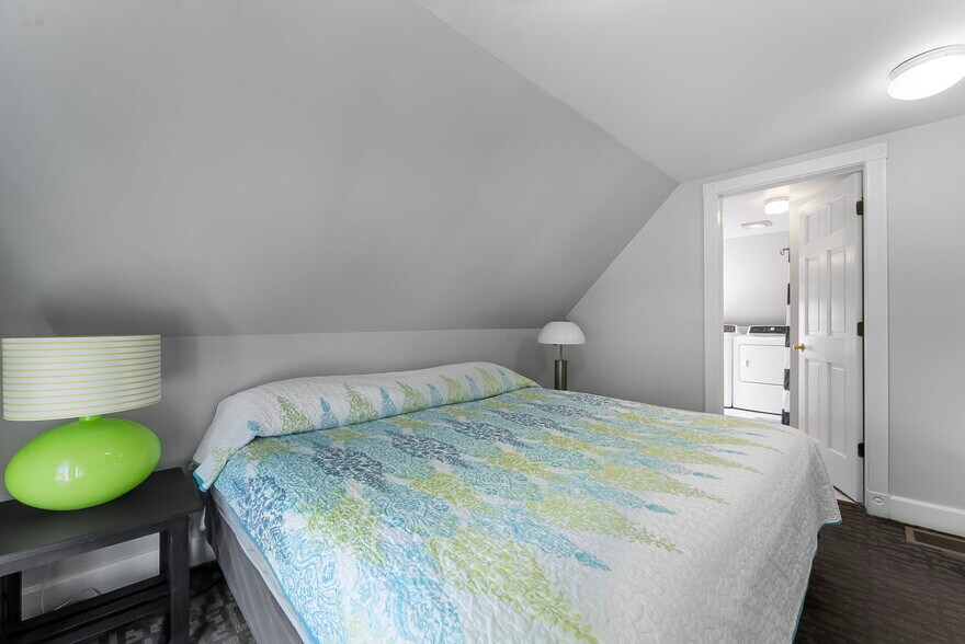 More Photos Of 601 W Front St, Traverse City Specialty For Sale