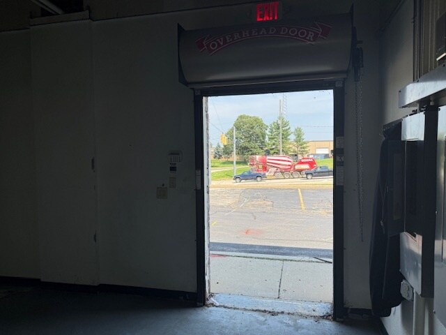 More Photos Of 560 W Ireland Rd, South Bend Storefront For Lease