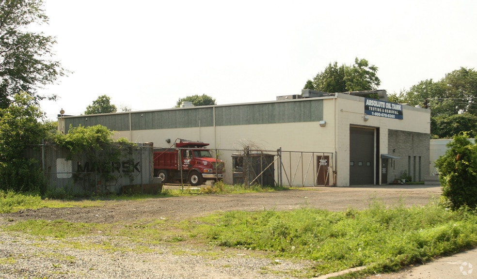 More Photos Of 81 Munson St, Milford Warehouse For Sale