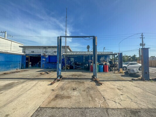 More Photos Of 1590 S McCall Rd, Englewood Auto Repair For Sale