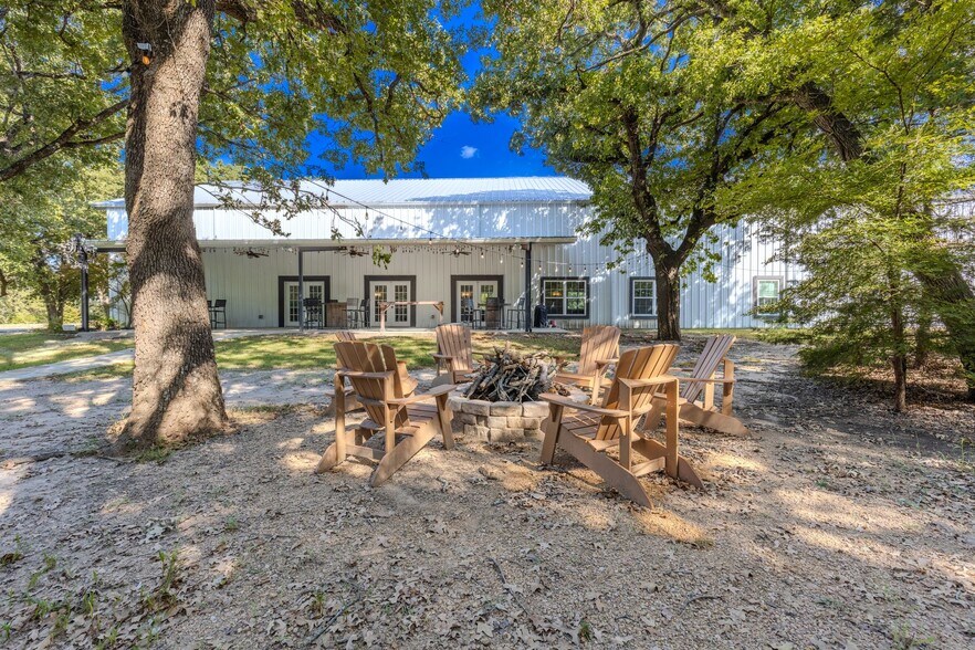 More Photos Of 1297 County Road 3318, Greenville Specialty For Sale