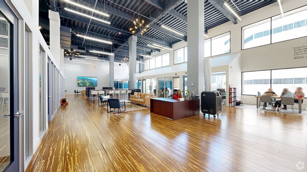 More Photos Of 1630 Welton St, Denver Office For Sale