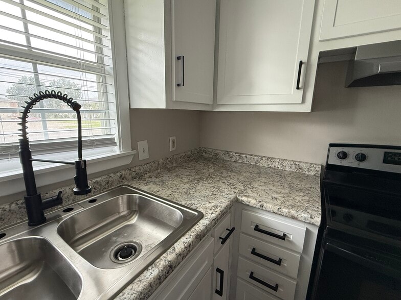 More Photos Of , Huntsville Multifamily For Sale