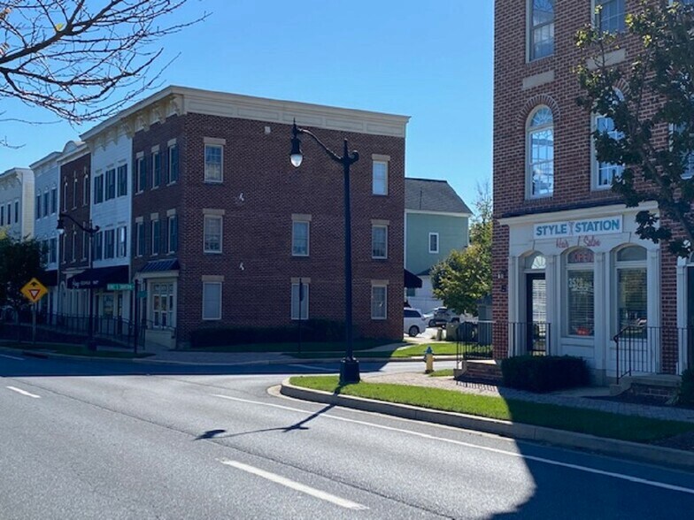 More Photos Of 3512 Worthington Blvd, Urbana General Retail For Lease