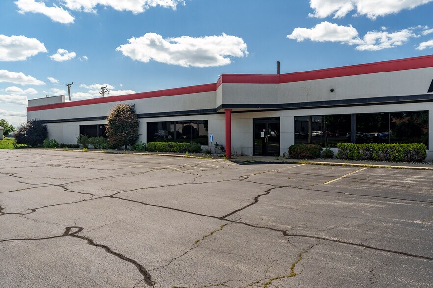 More Photos Of 6212 Material Ave, Loves Park Warehouse For Sale