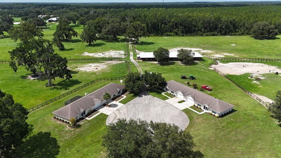 More Photos Of 12219 SW 26th St, Ocala Horse Stables For Sale