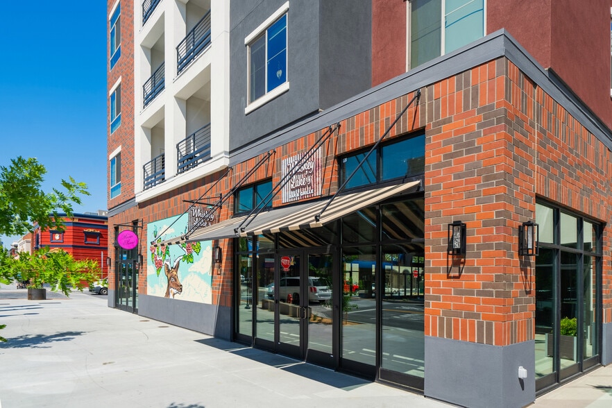 More Photos Of 1551 Market St, Redding Apartments For Lease