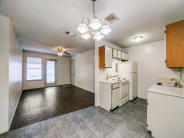 More Photos Of 7737 Skolout St, San Antonio Apartments For Sale