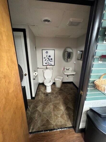 More Photos Of 205 W Main St, Durand Freestanding For Sale