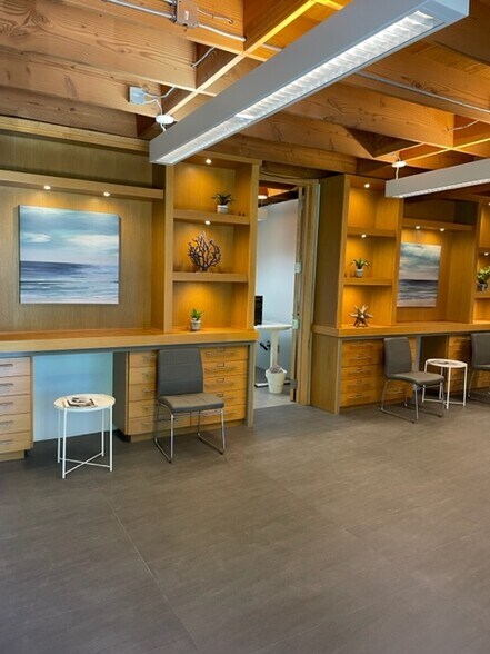 More Photos Of 2827-2837 Presidio Dr, San Diego Office Residential For Lease