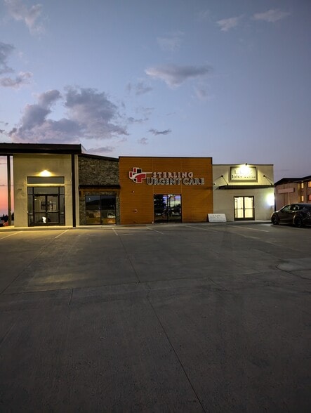 More Photos Of 1850 Harrison Dr, Evanston Storefront For Lease