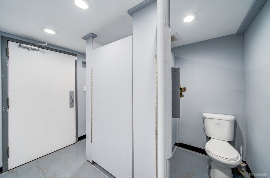 More Photos Of 1446 S 50th Ave, Cicero Religious Facility For Sale