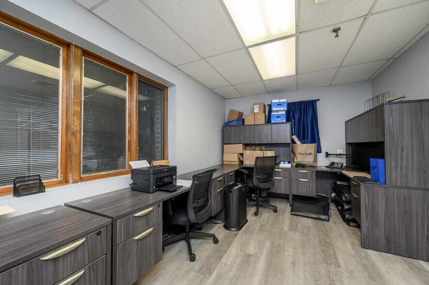 More Photos Of 727 Raritan Rd, Clark Office For Lease
