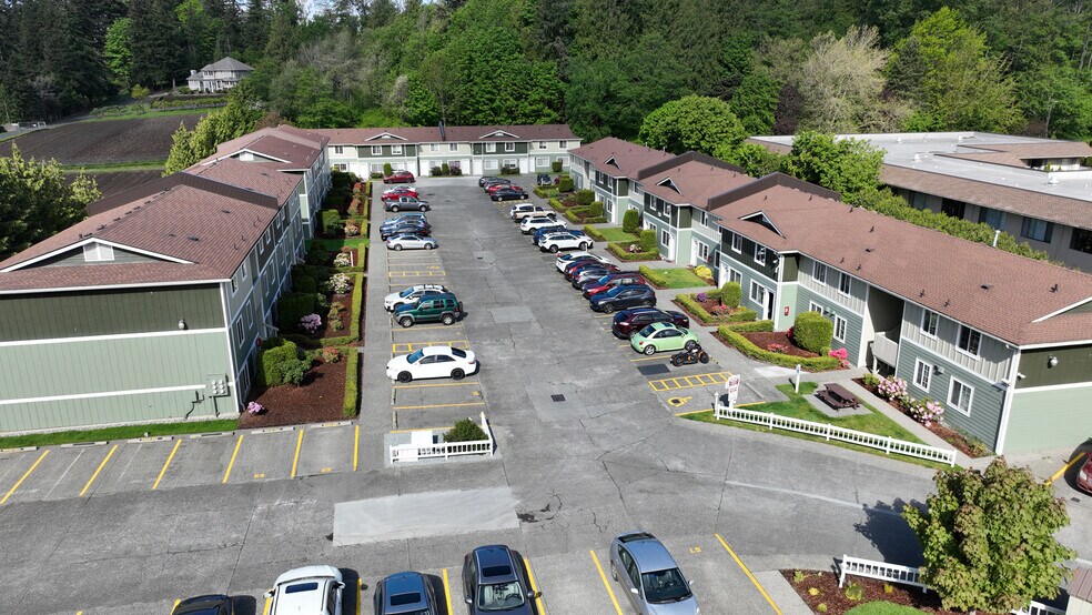 More Photos Of 820 32nd St, Bellingham Apartments For Sale