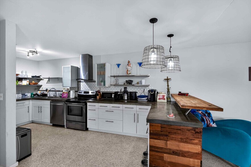 More Photos Of 8640 NE 2nd Ave, El Portal Office Residential For Sale