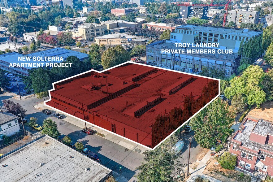 More Photos Of 1011 SE Oak St, Portland Industrial For Sale