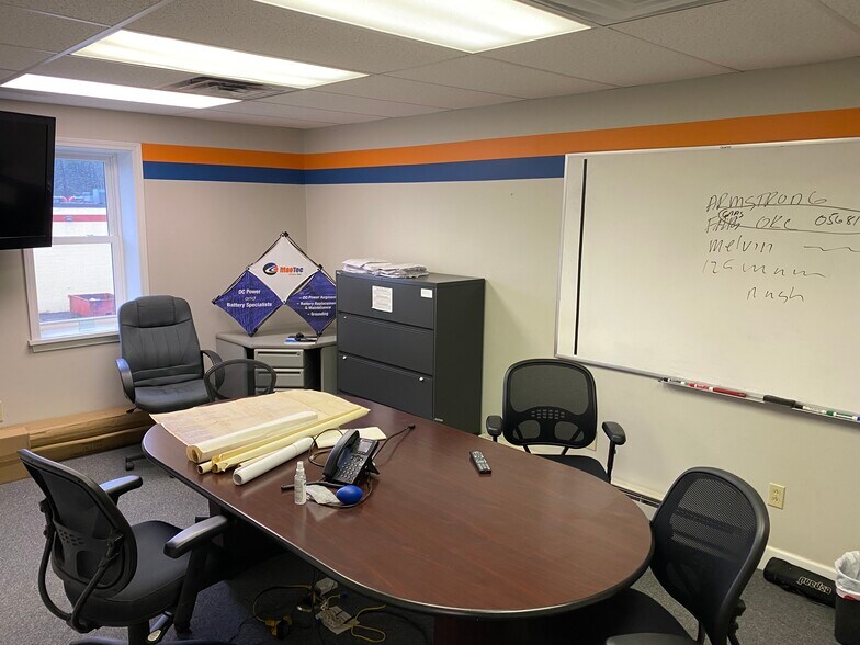 More Photos Of 400 Mason Rd, Fairport Warehouse For Sale