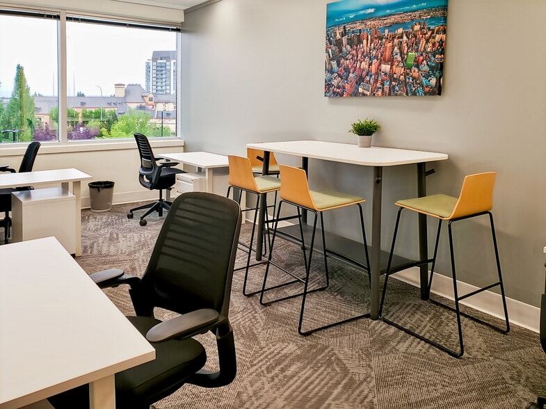 More Photos Of 160 Quarry Park Blvd SE, Calgary Coworking Space