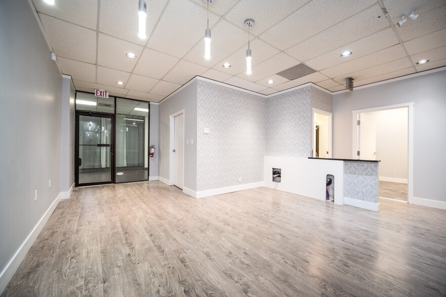 More Photos Of 33103 1st Ave, Mission Office For Lease