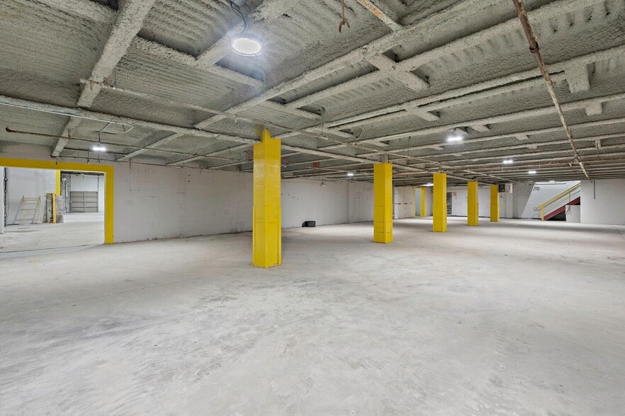 More Photos Of 2355 Lewis Ave, Rockville Light Distribution For Lease